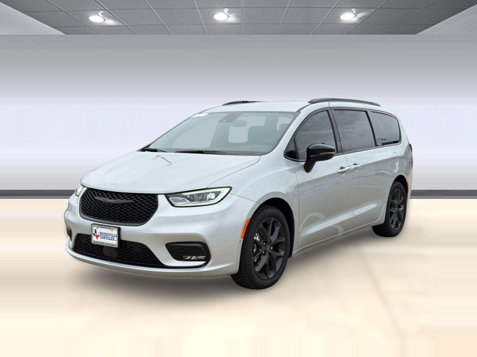 2026 Chrysler Pacifica Select's photo