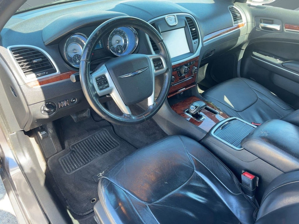 Used 2014 Chrysler 300 4dr Sdn RWD Sedan