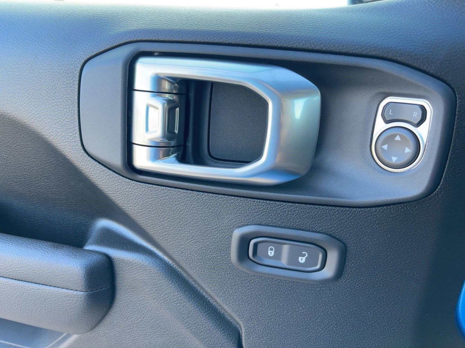 2026 Jeep Gladiator Sport S - Photo 13