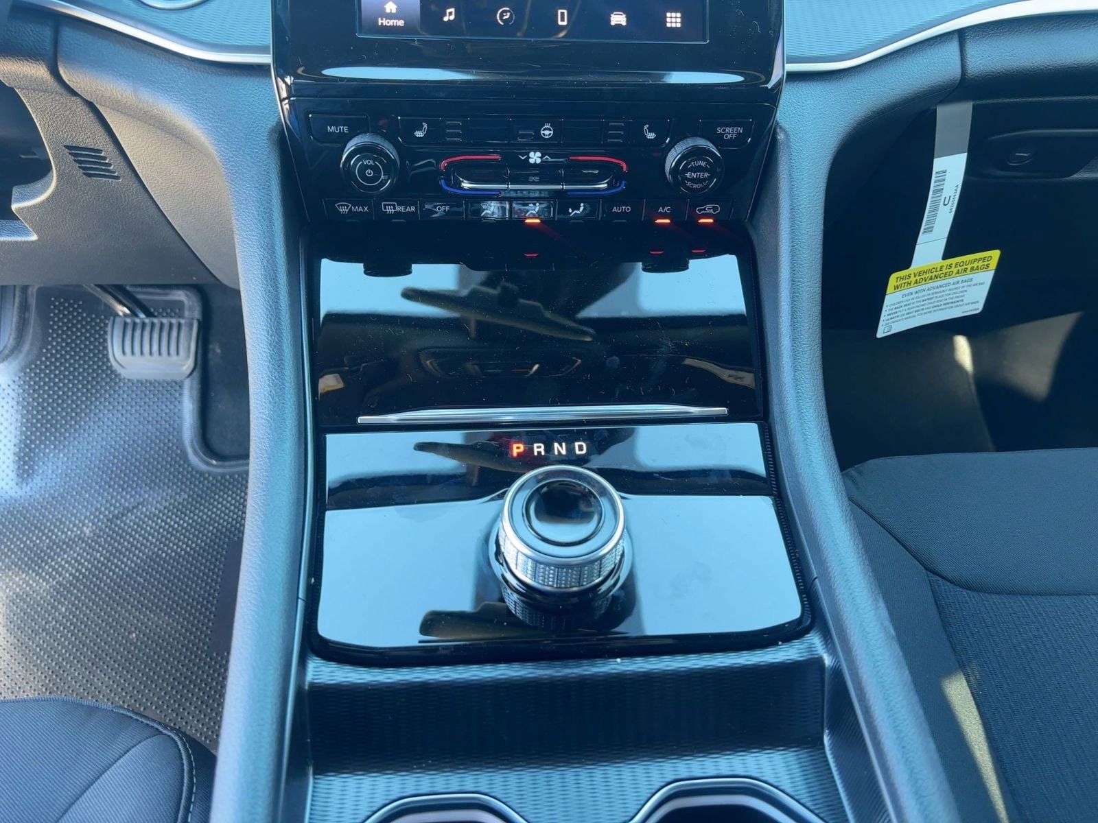 2026 Jeep Grand Cherokee Laredo - Photo 17