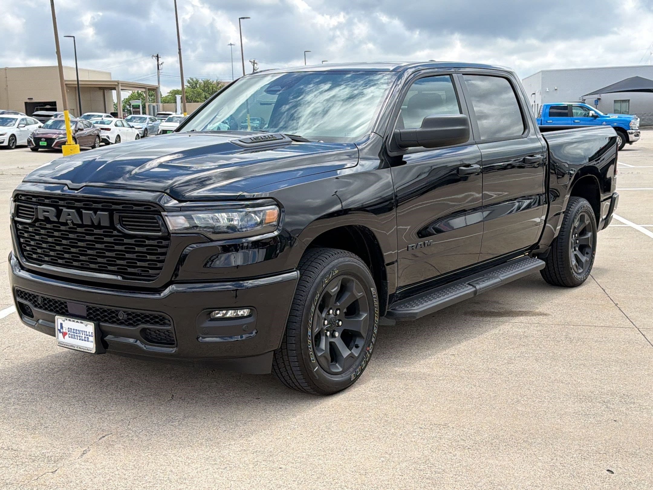 2026 RAM 1500 Express 4x4 Crew Cab 5'7's photo