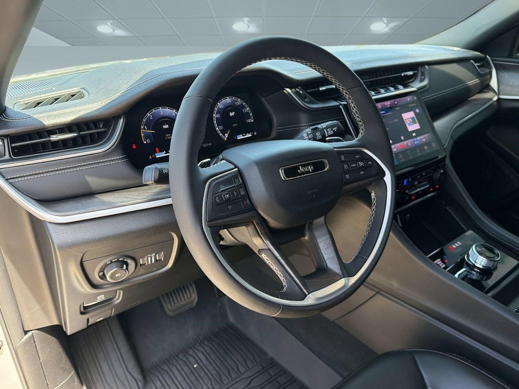 Certified 2025 Jeep Grand Cherokee L Limited SUV