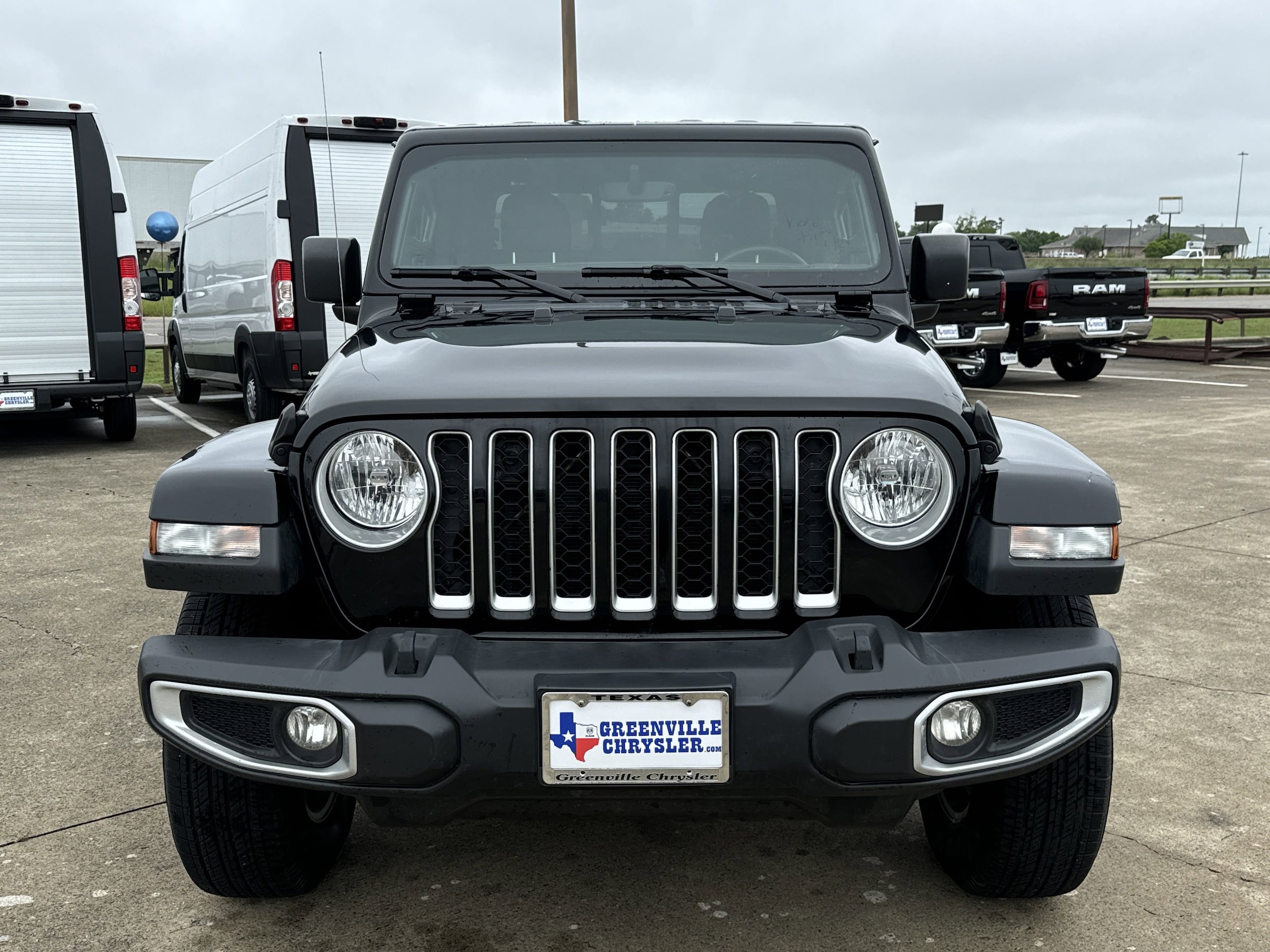 Used 2023 Jeep Gladiator Overland with VIN 1C6HJTFGXPL533513 for sale in Greenville, TX