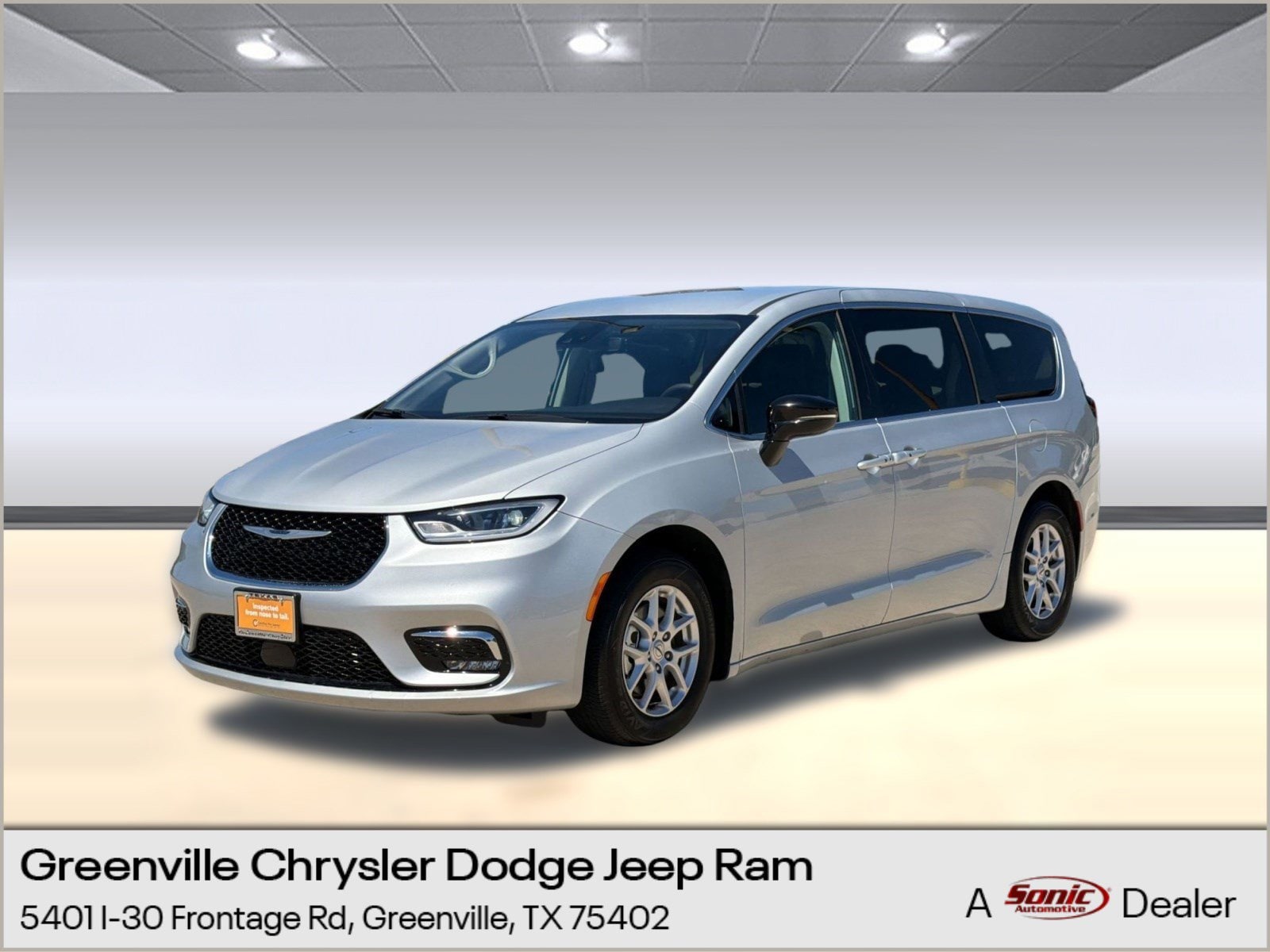 2024 Chrysler Pacifica Touring L's photo