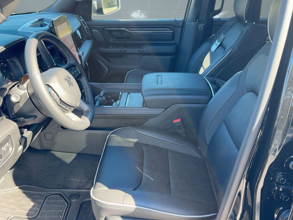 New 2026 Ram 1500 LIMITED CREW CAB 4X4 5'7 BOX Pickup