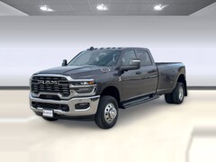 2026 Ram 3500 TRADESMAN CREW CAB 4X4 8' BOX Pickup