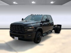 2026 Ram 3500 TRADESMAN CREW CAB CHASSIS 4X4 60' CA Pickup