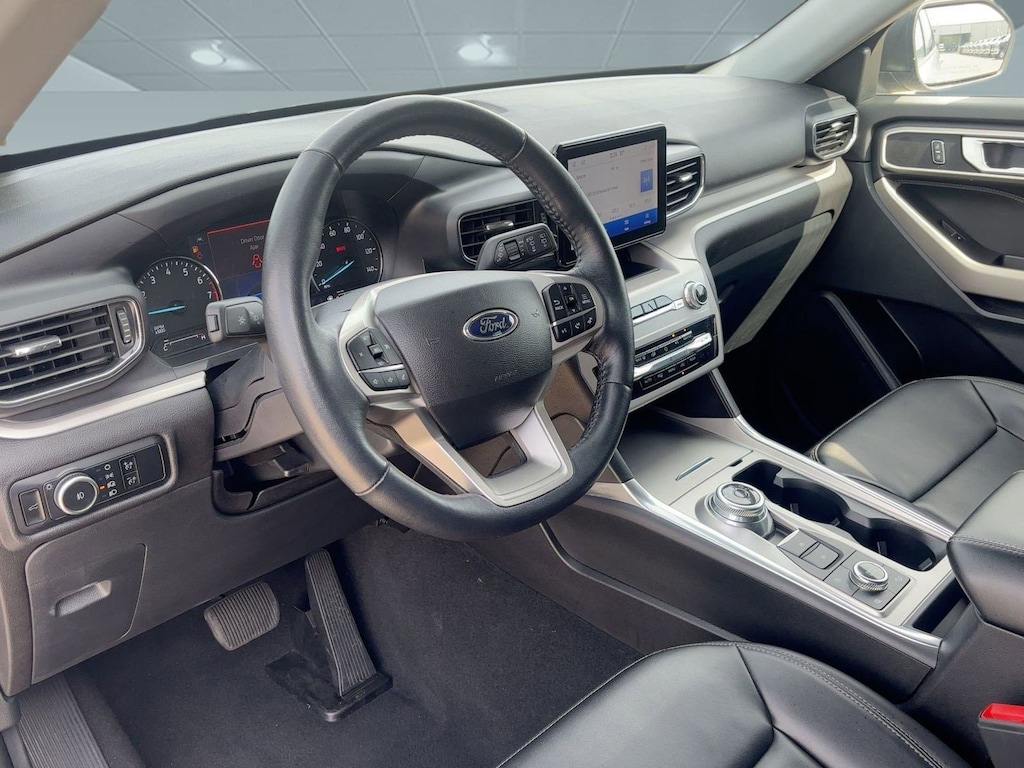 Used 2023 Ford Explorer XLT SUV