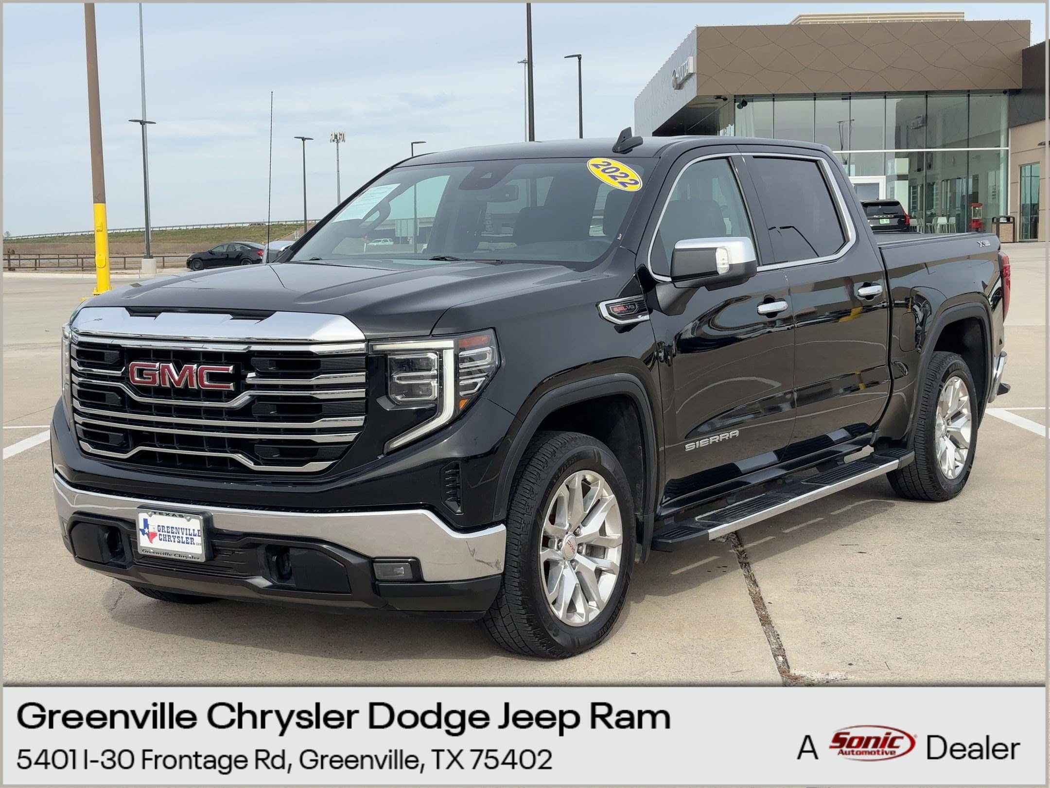 2022 GMC Sierra 1500 SLT's photo