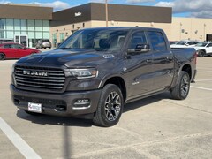 2026 Ram 1500 LARAMIE CREW CAB 4X4 5'7 BOX Pickup