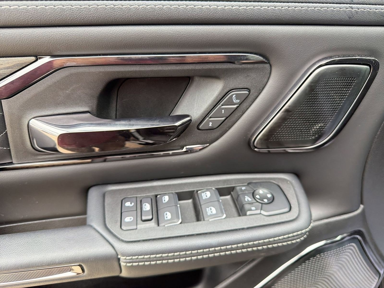 2026 RAM 1500 Limited - Photo 20