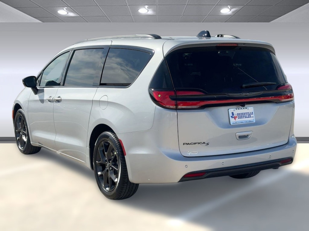 New 2026 Chrysler Pacifica SELECT Passenger Van