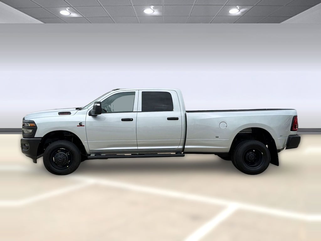 New 2026 Ram 3500 TRADESMAN CREW CAB 4X4 8' BOX Pickup