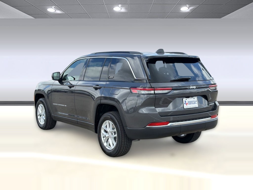 New 2026 Jeep Grand Cherokee LAREDO 4X2 Sport Utility