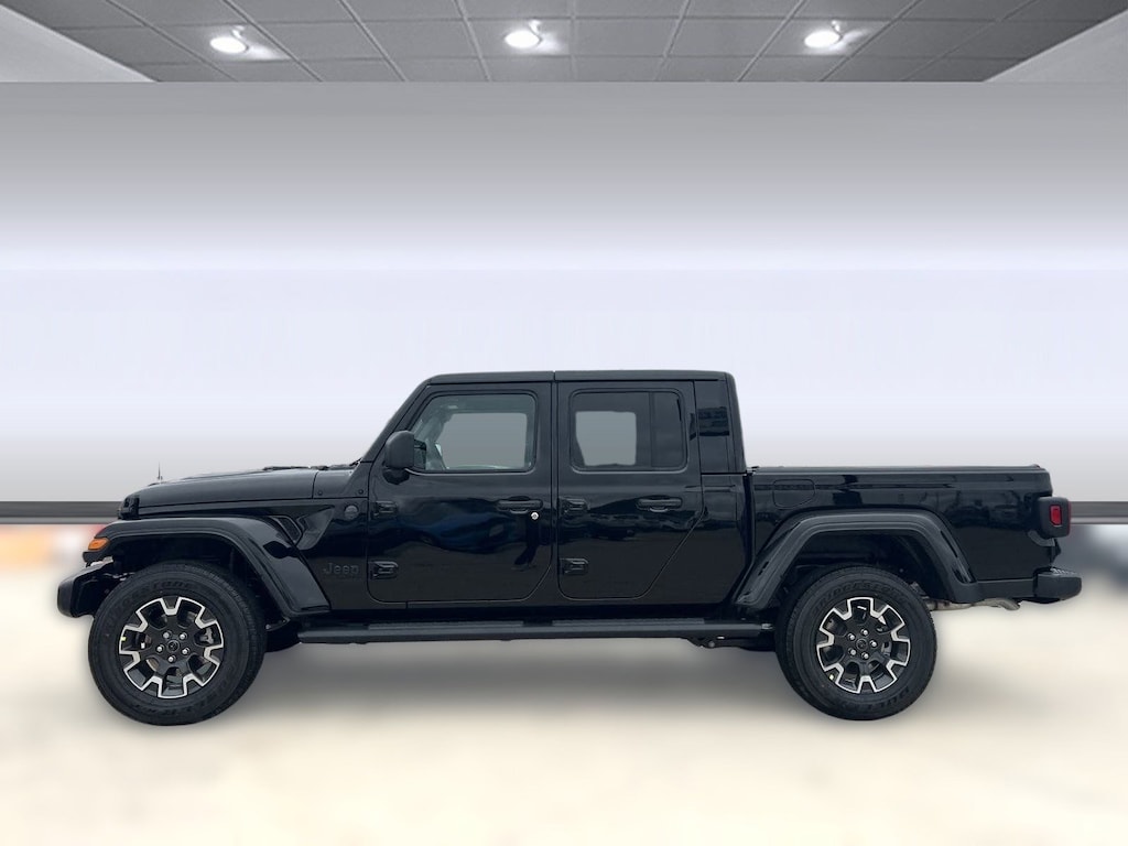 New 2025 Jeep Gladiator SPORT S 4X4 Pickup