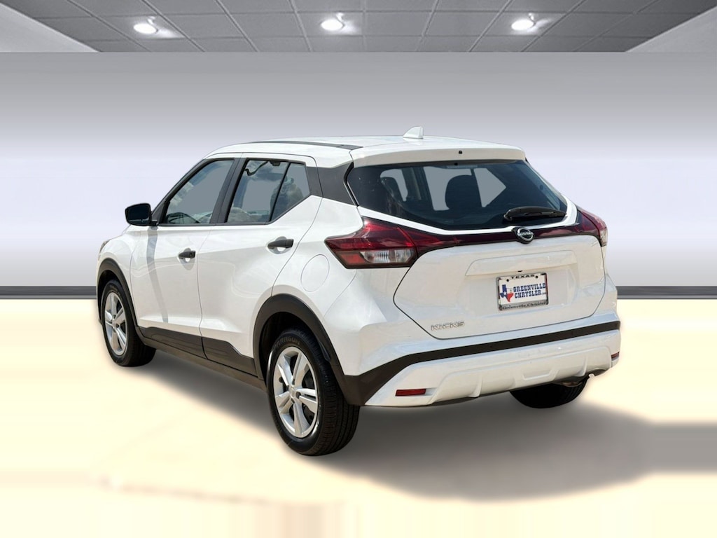 Used 2023 Nissan Kicks S SUV