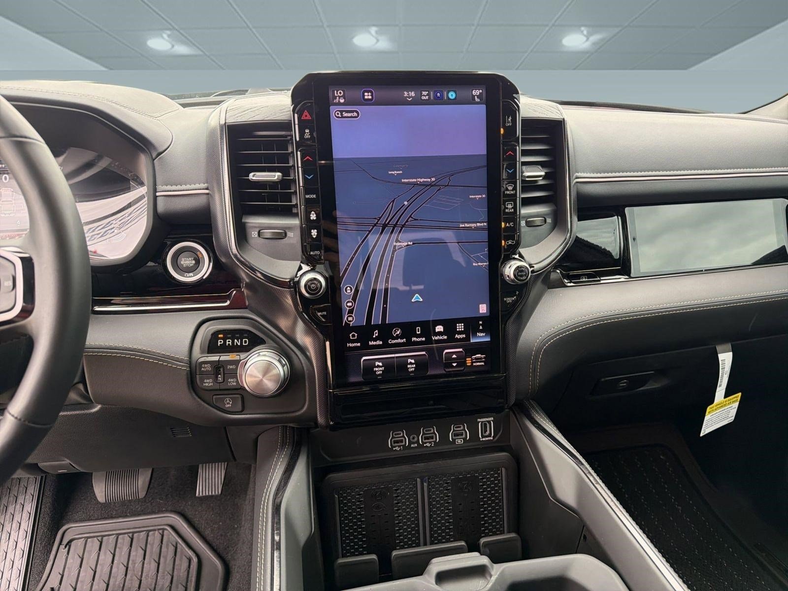 2026 RAM 1500 Limited - Photo 25