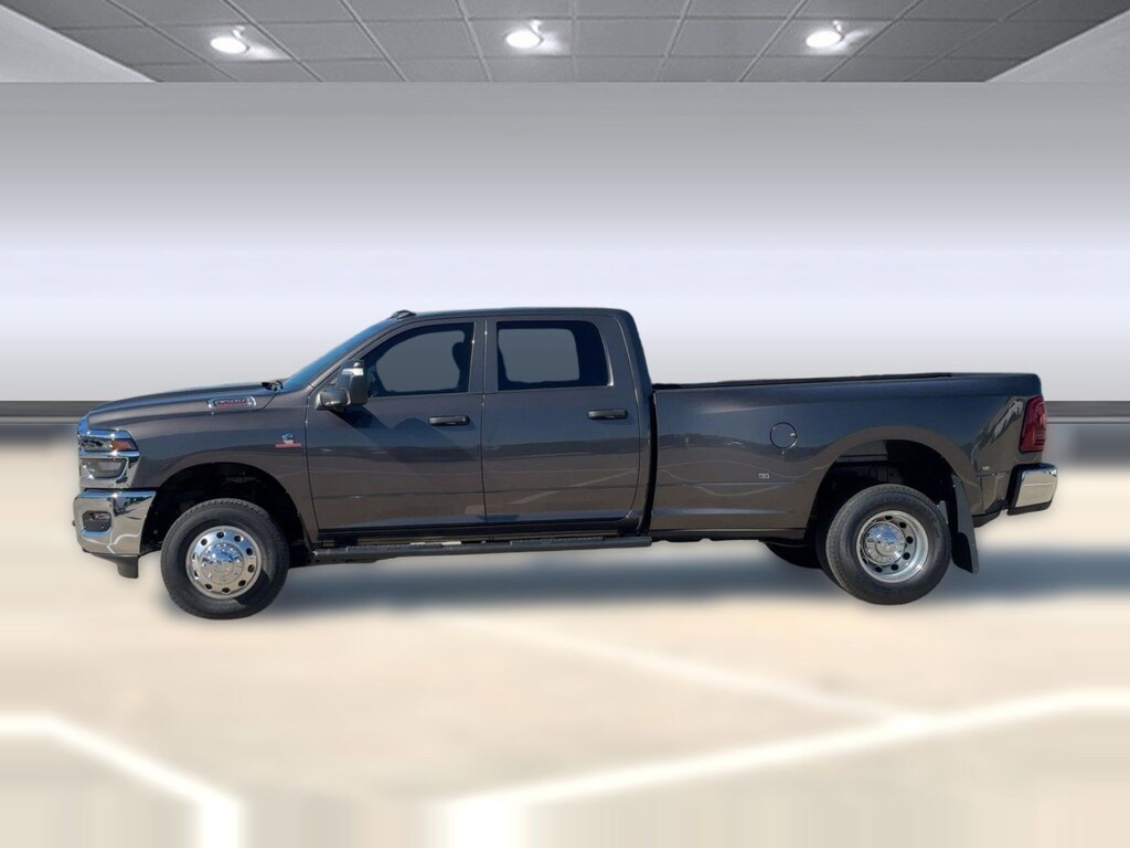 New 2026 Ram 3500 TRADESMAN CREW CAB 4X4 8' BOX Pickup