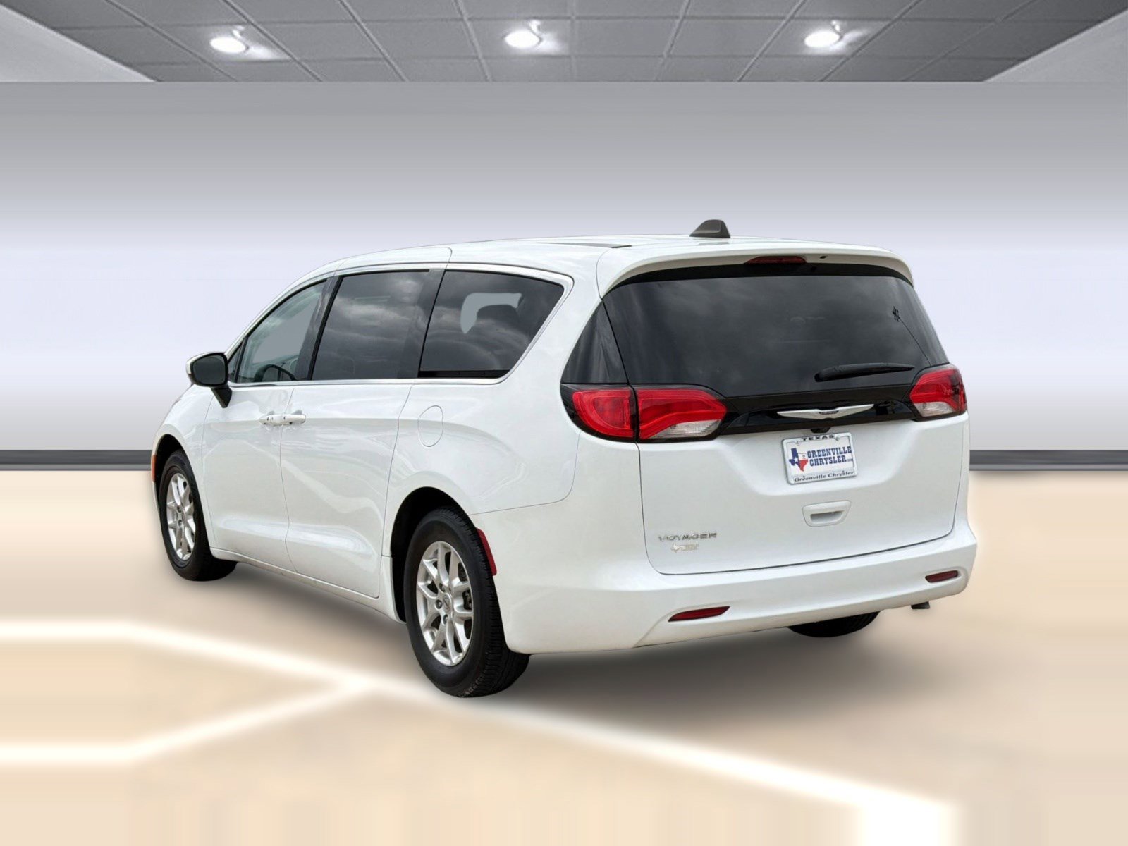 Voyager LX Van Passenger Van