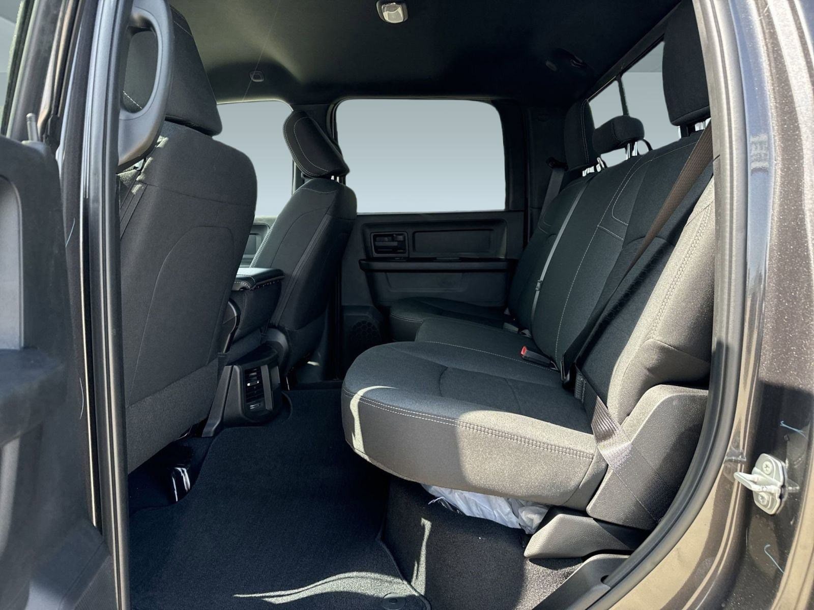 2025 RAM 2500 Tradesman - Photo 12