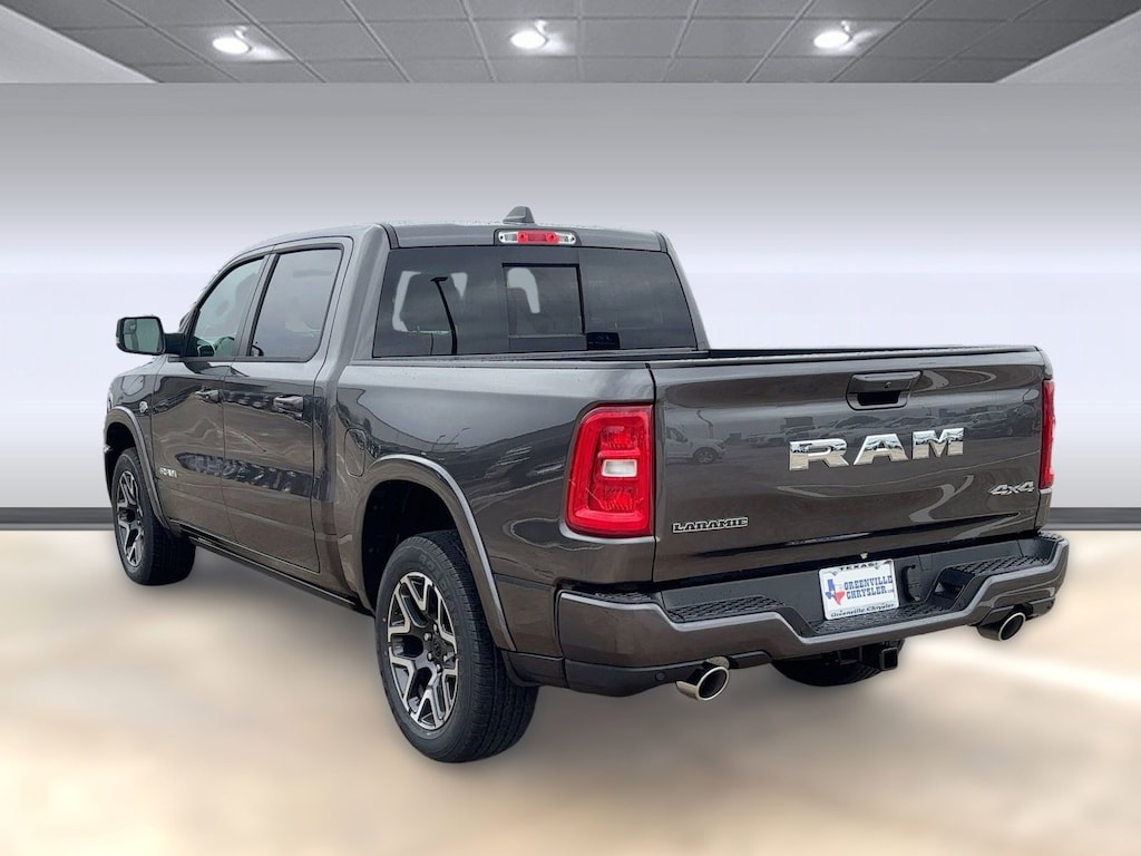 New 2026 Ram 1500 LARAMIE CREW CAB 4X4 5'7 BOX Pickup