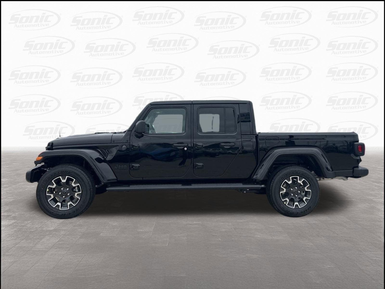 2025 Jeep Gladiator Pickup 