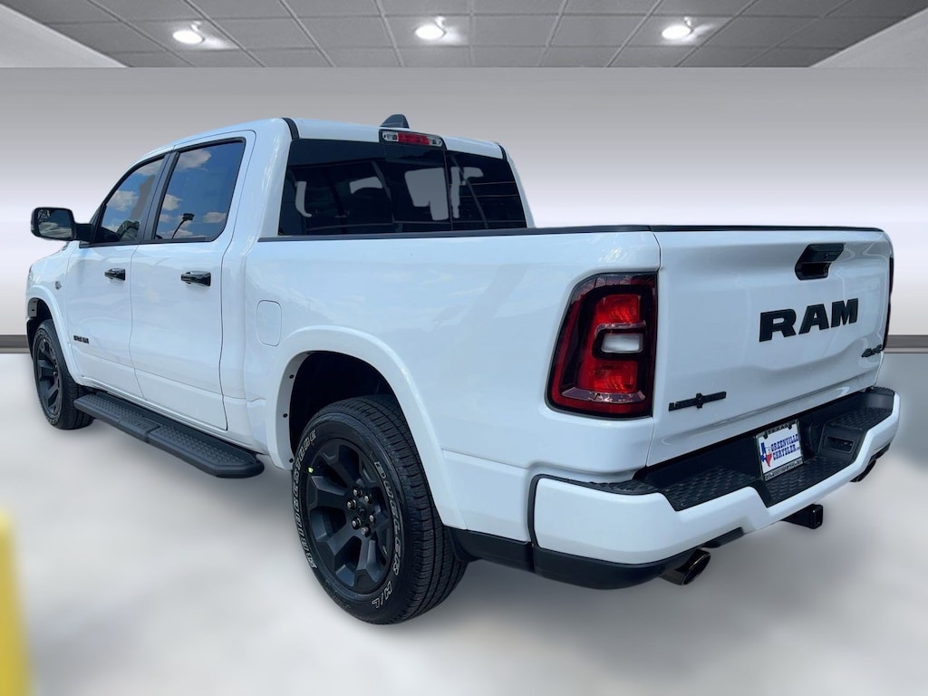 New 2026 Ram 1500 LONE STAR CREW CAB 4X4 5'7 BOX Pickup