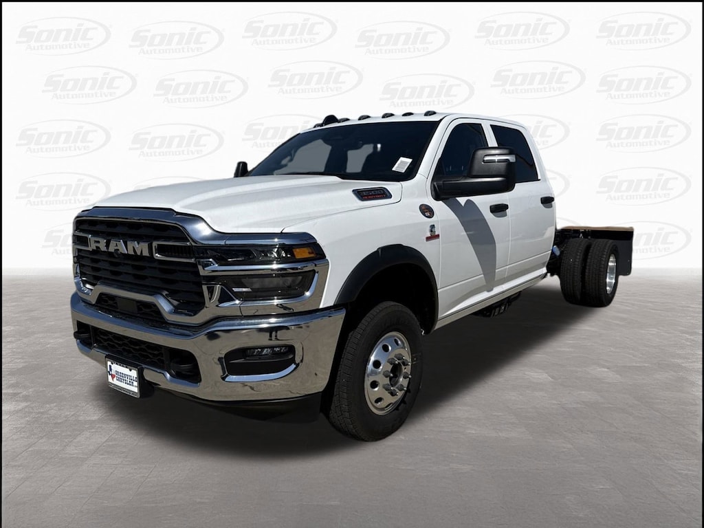 New 2025 Ram 3500 Chassis Cab 3500 TRADESMAN CREW CAB CHASSIS 4X4 60' CA Pickup