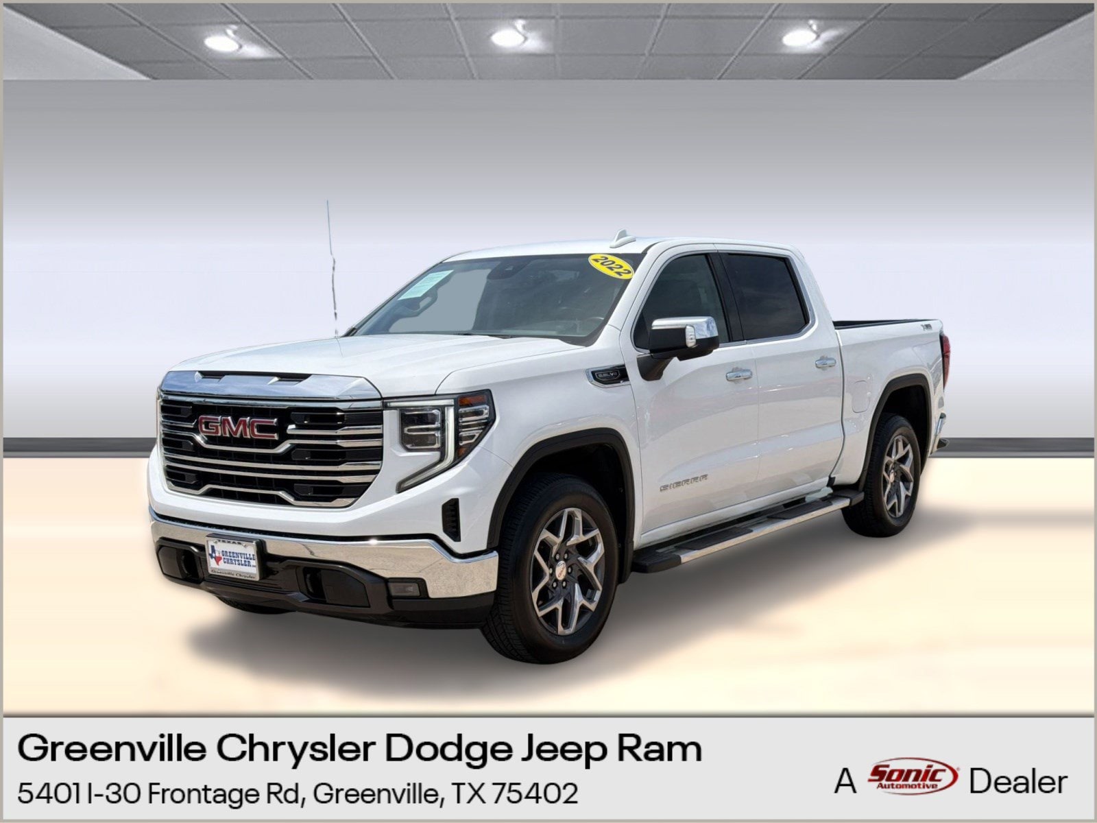 2022 GMC Sierra 4WD Crew Cab Short Box SLT's photo