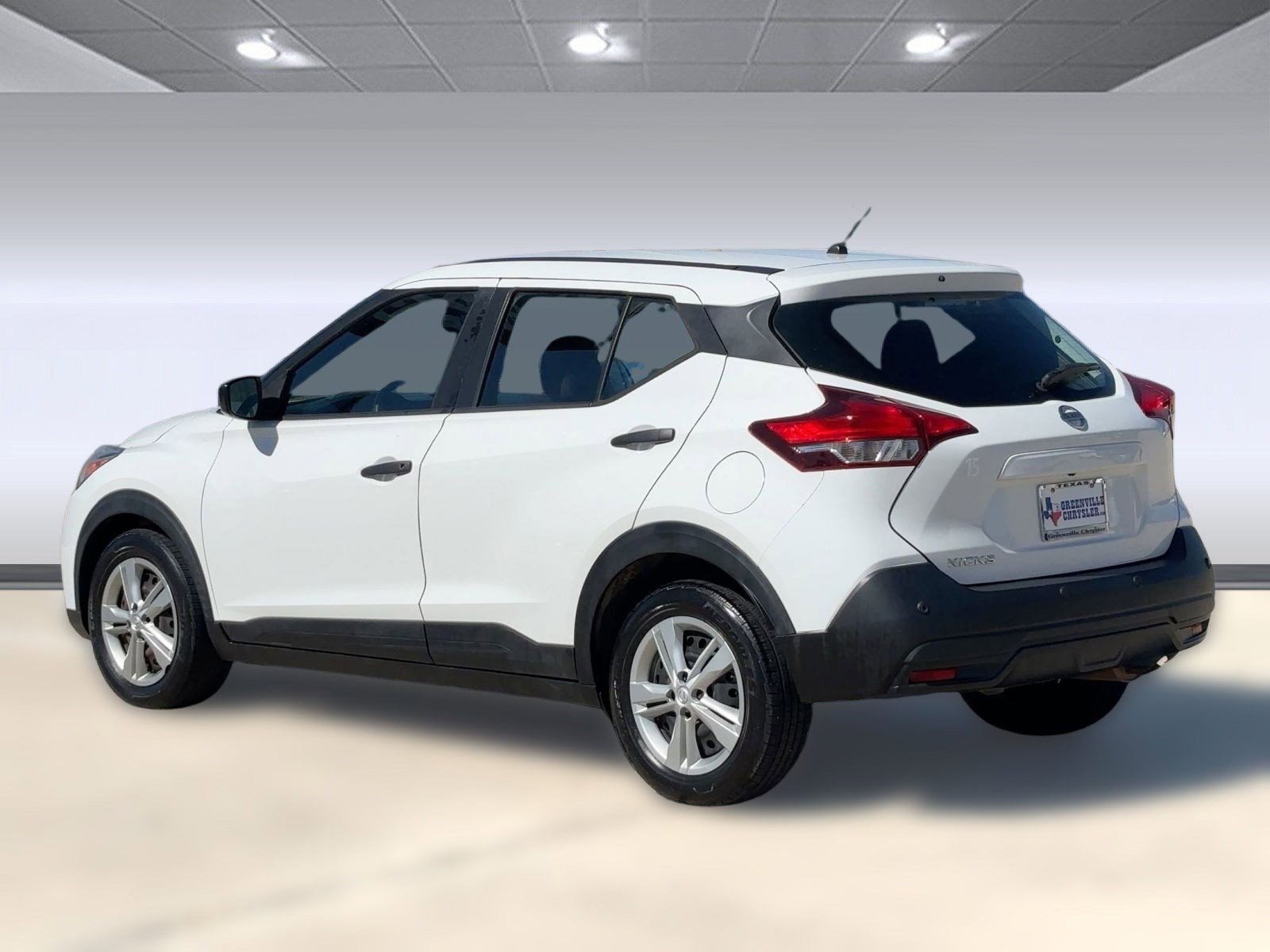 2020 Nissan Kicks S photo 3