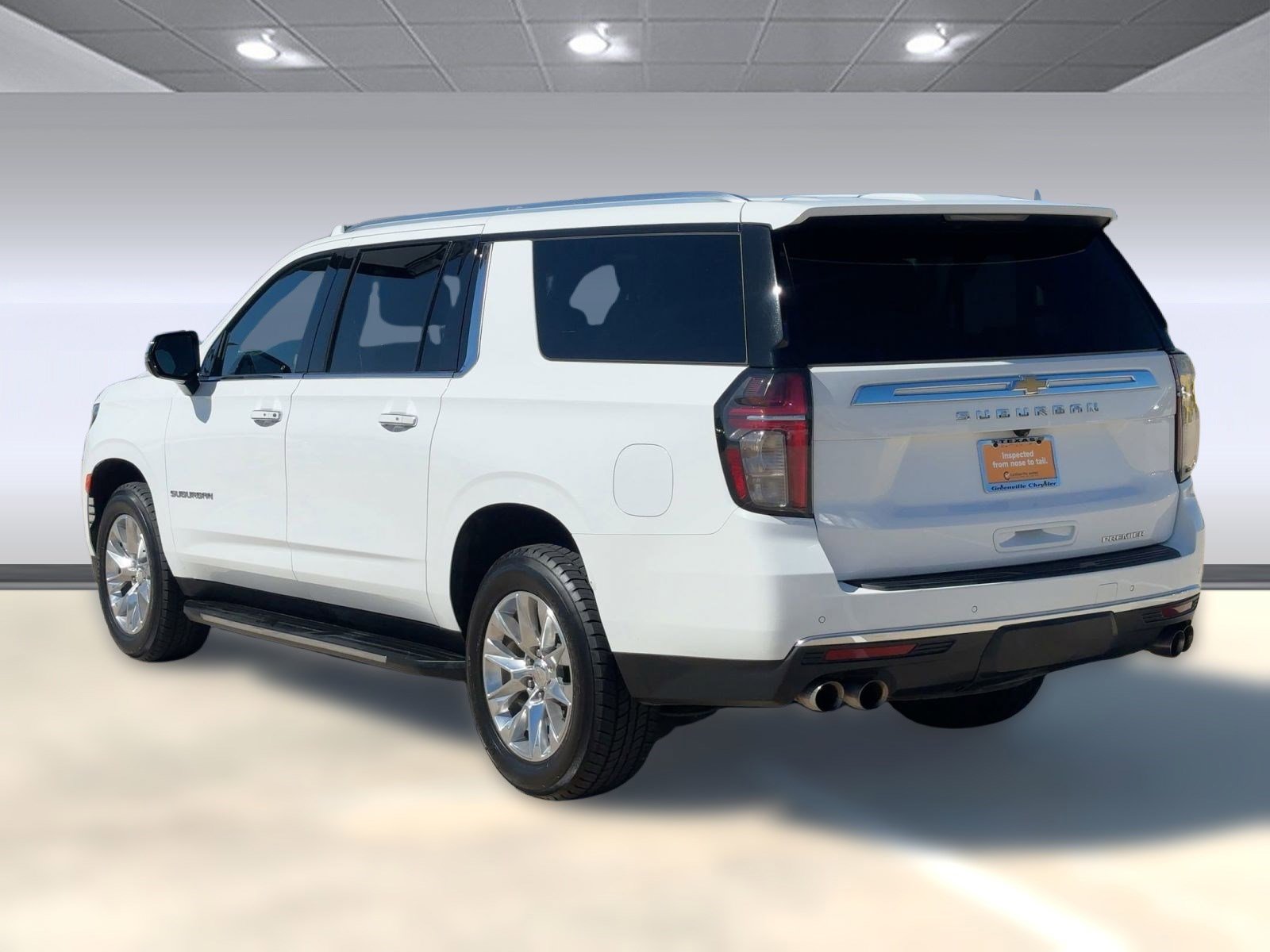 2023 Chevrolet Suburban Premier photo 3