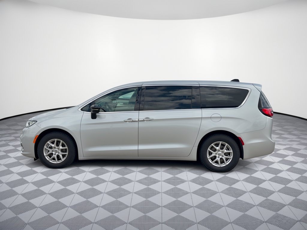 Used 2024 Chrysler Pacifica Touring L Van Passenger Van