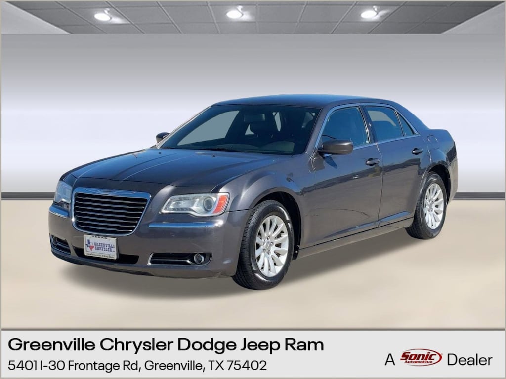 Used 2014 Chrysler 300 4dr Sdn RWD Sedan