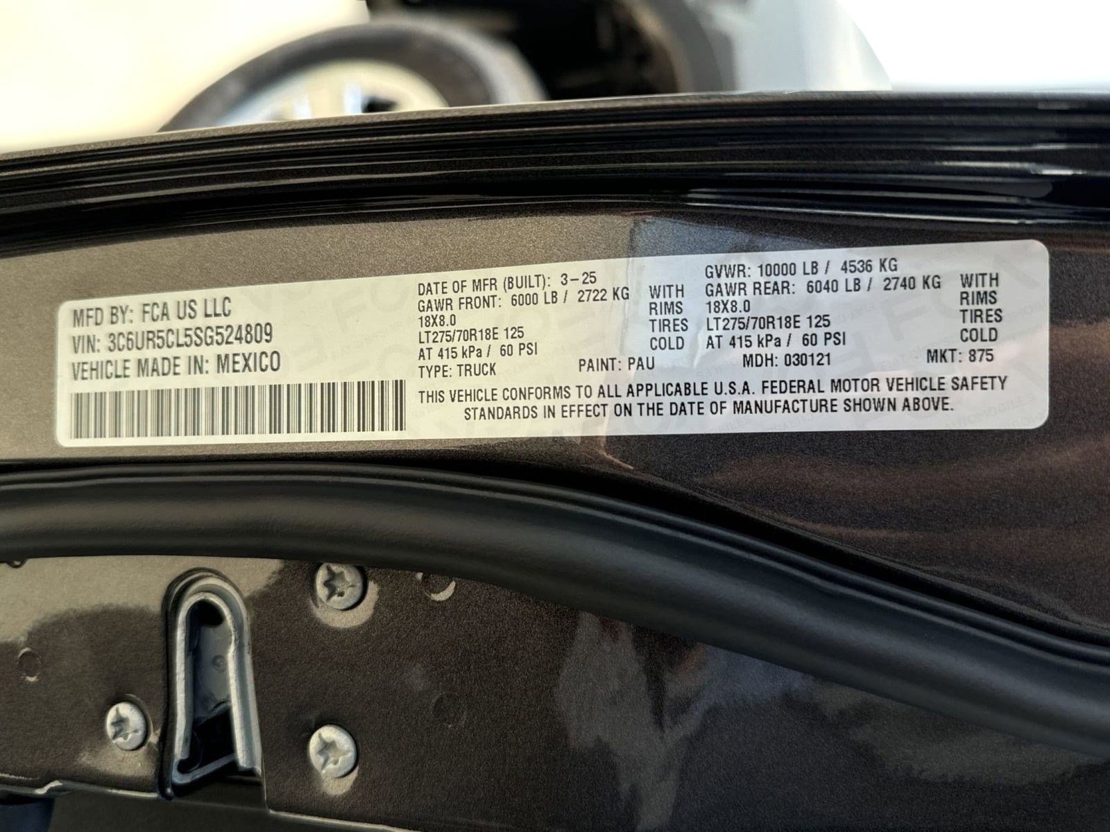 2025 RAM 2500 Tradesman - Photo 17