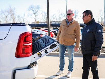 Customer being helped at Greenville Chrysler Dodge Jeep Ram