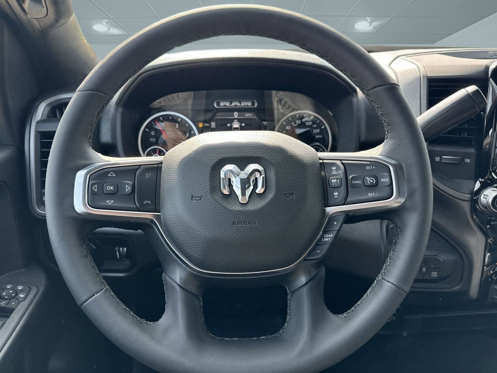2025 RAM 2500 Tradesman - Photo 14