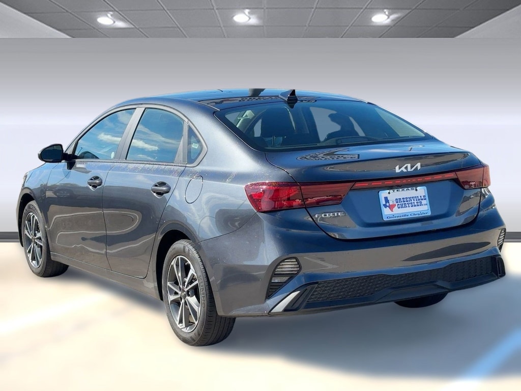 Used 2024 Kia Forte LXS Sedan