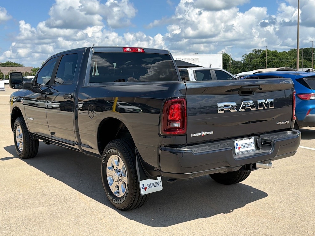 New 2026 Ram 2500 LONE STAR CREW CAB 4X4 6'4 BOX Pickup