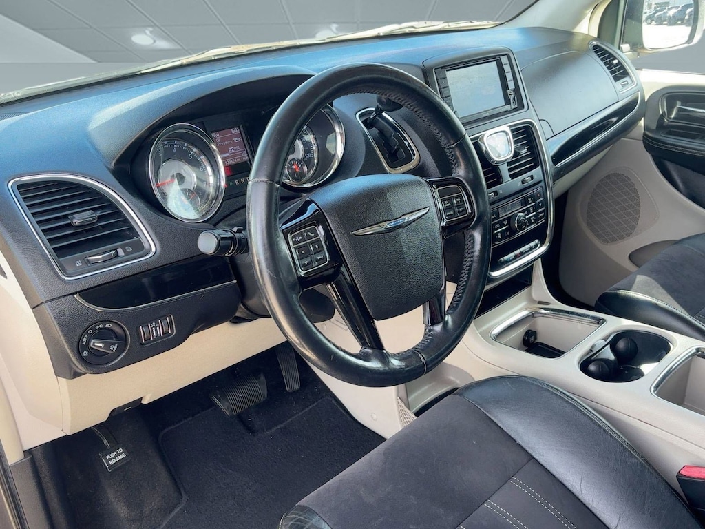 Used 2014 Chrysler Town & Country Touring-L 30th Anniversary Van