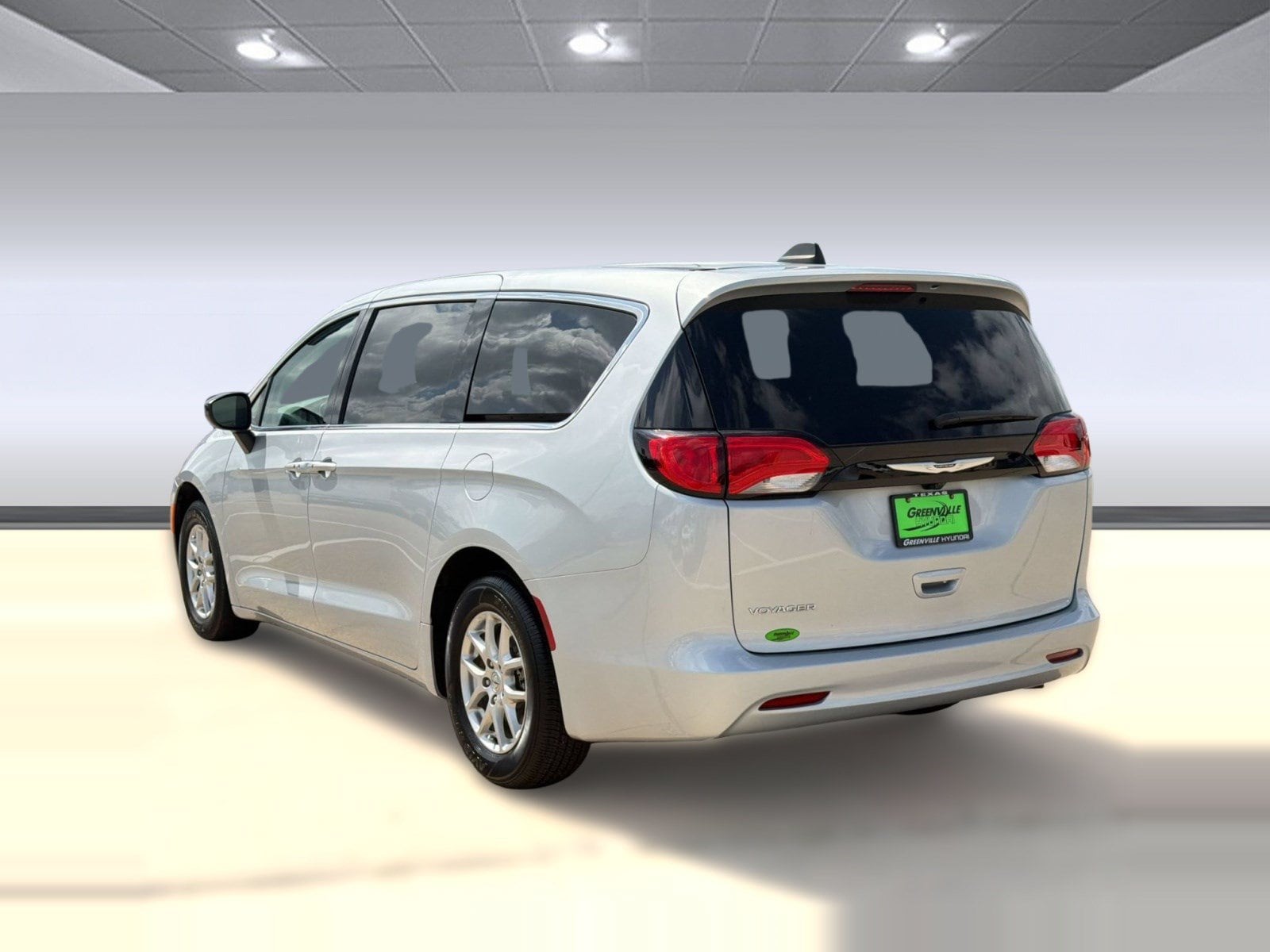 Voyager LX Van Passenger Van