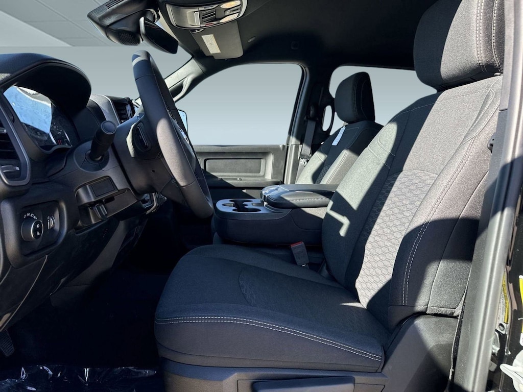 New 2025 Ram 2500 TRADESMAN CREW CAB 4X4 6'4 BOX Pickup