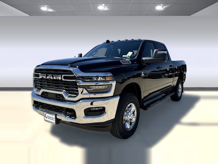 2025 Ram 2500 TRADESMAN CREW CAB 4X4 6'4 BOX Pickup
