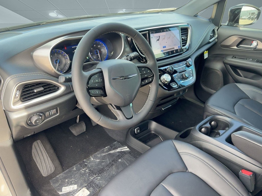 New 2026 Chrysler Pacifica SELECT Passenger Van