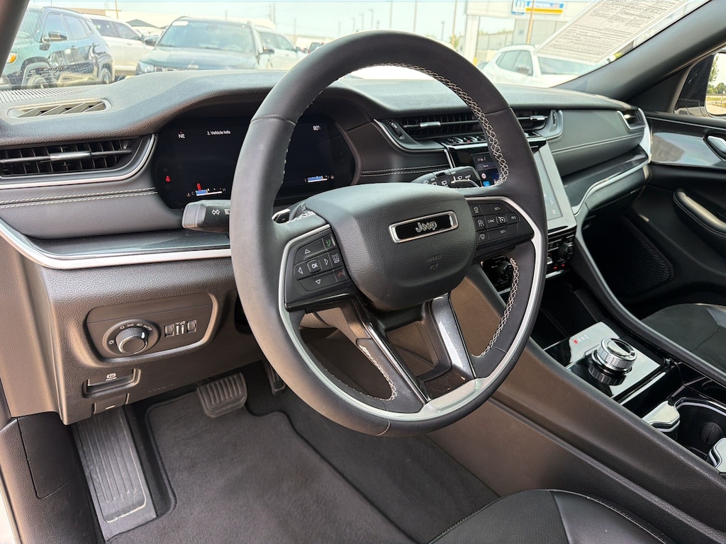 Used 2023 Jeep Grand Cherokee L Altitude SUV