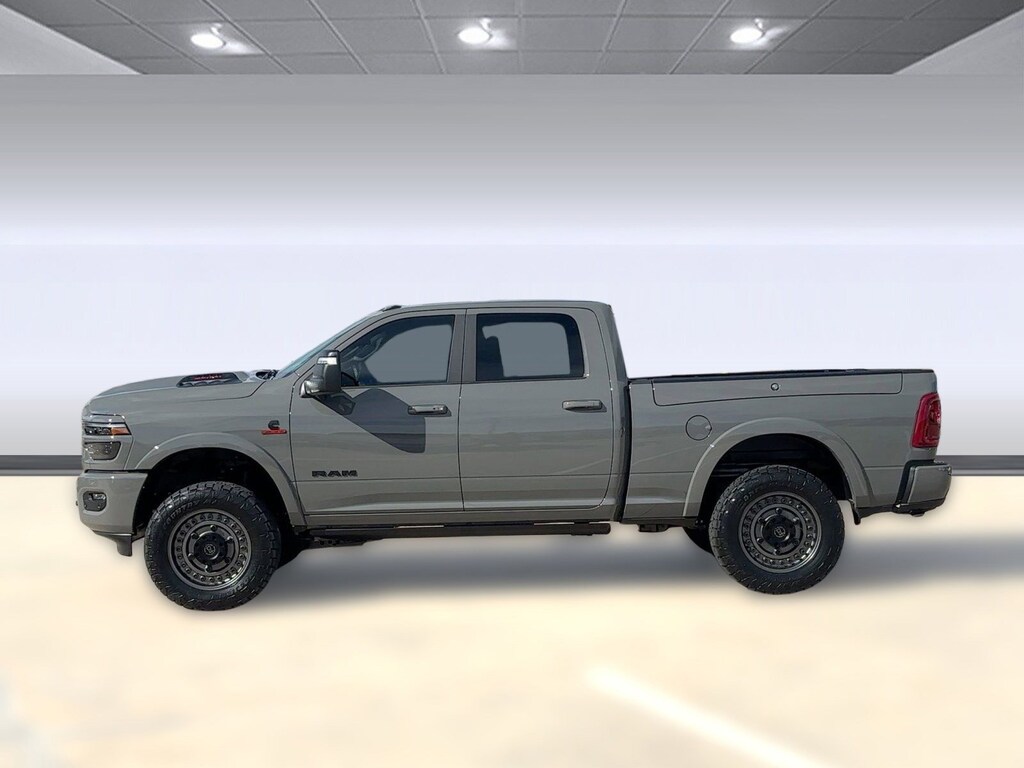 New 2026 Ram 2500 LIMITED CREW CAB 4X4 6'4 BOX Pickup