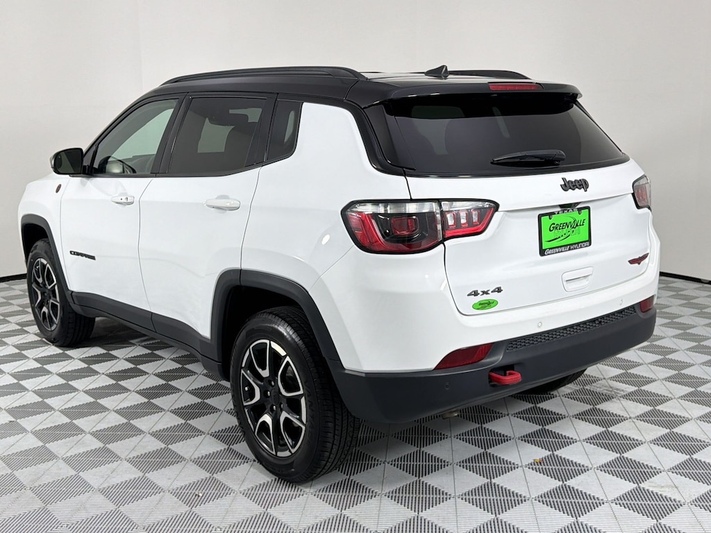 Used 2024 Jeep Compass Trailhawk SUV