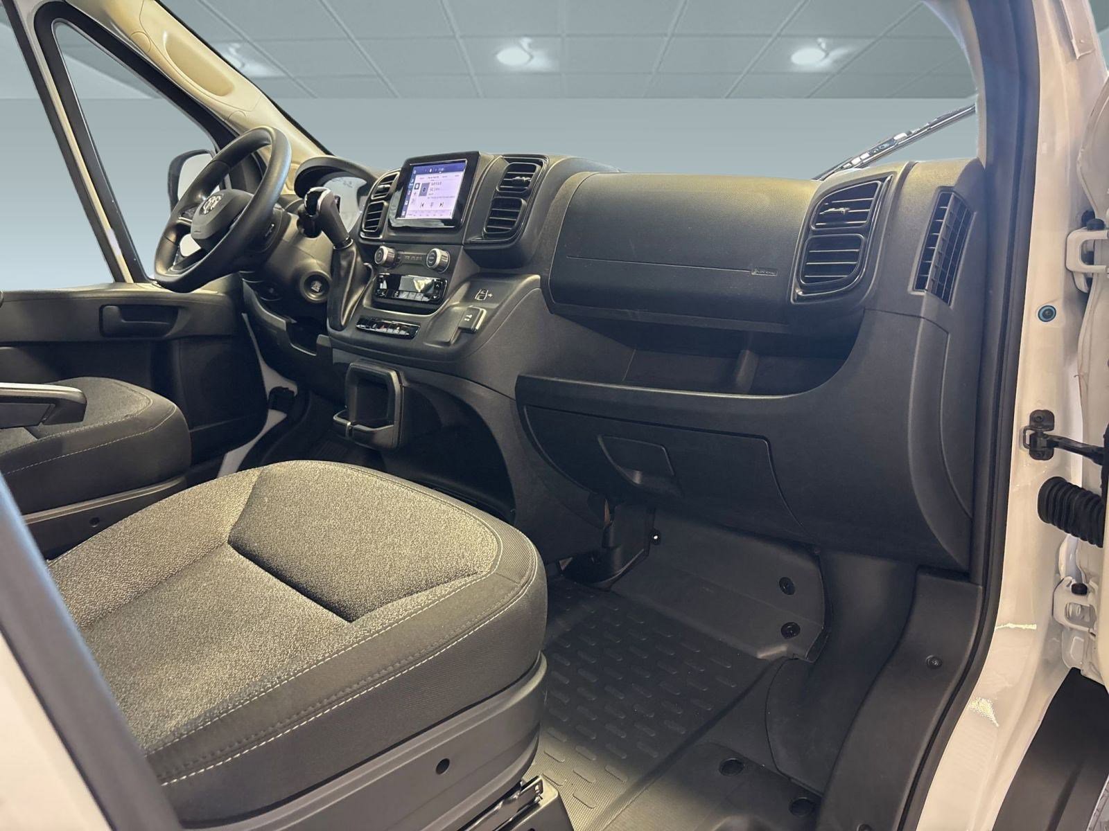 2024 Ram ProMaster 1500 Tradesman Cargo Van photo 4