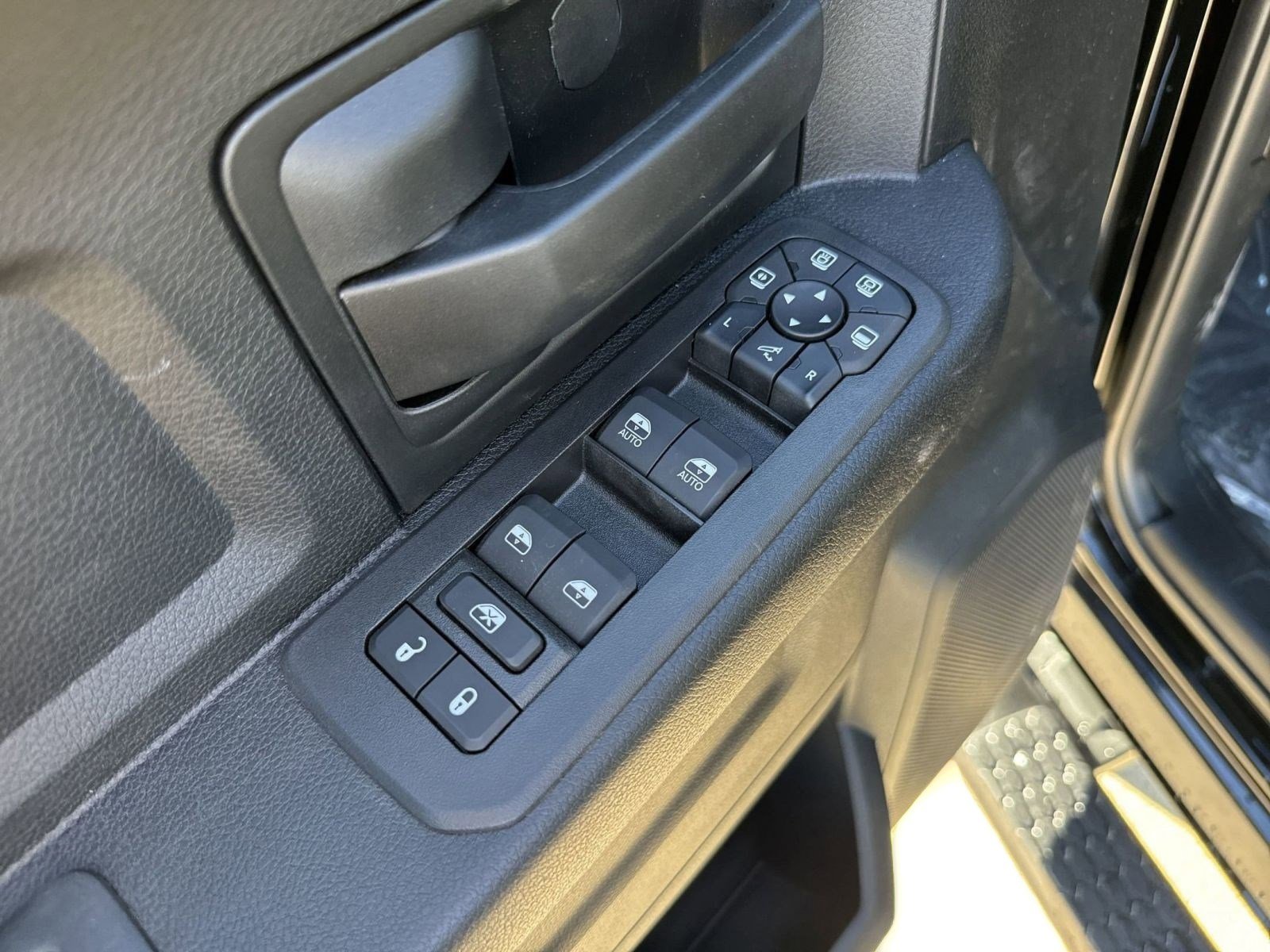 2025 RAM 2500 Tradesman - Photo 11