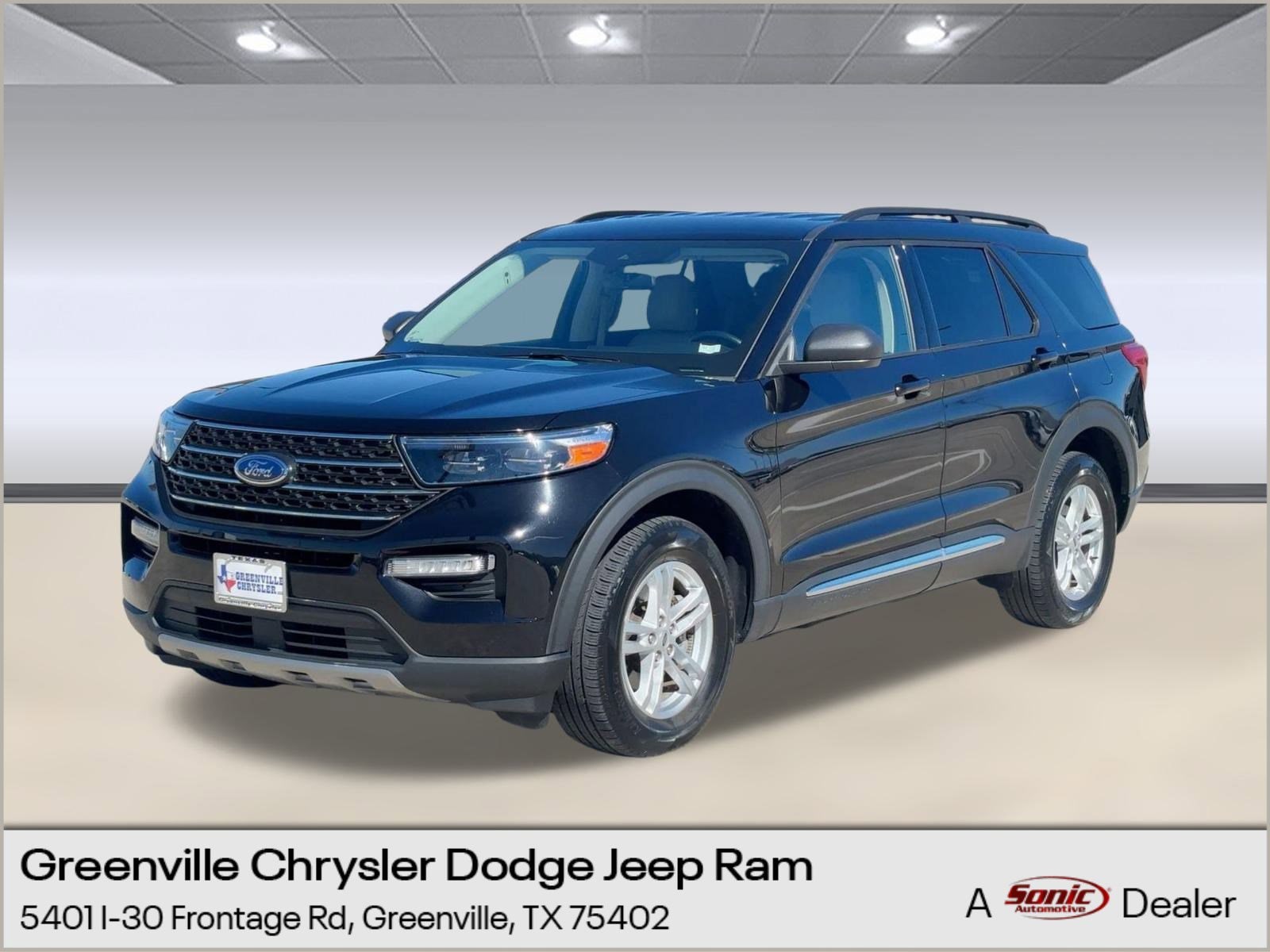 2023 Ford Explorer XLT's photo