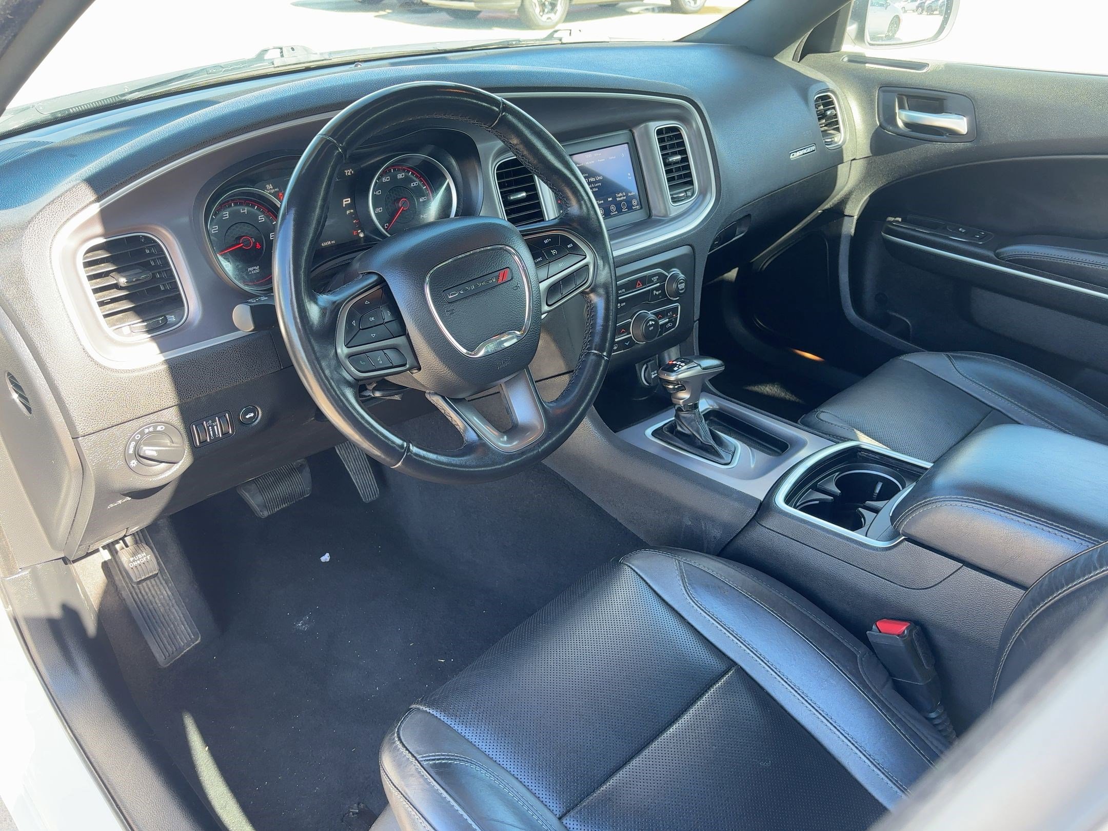 2022 Dodge Charger SXT photo 4